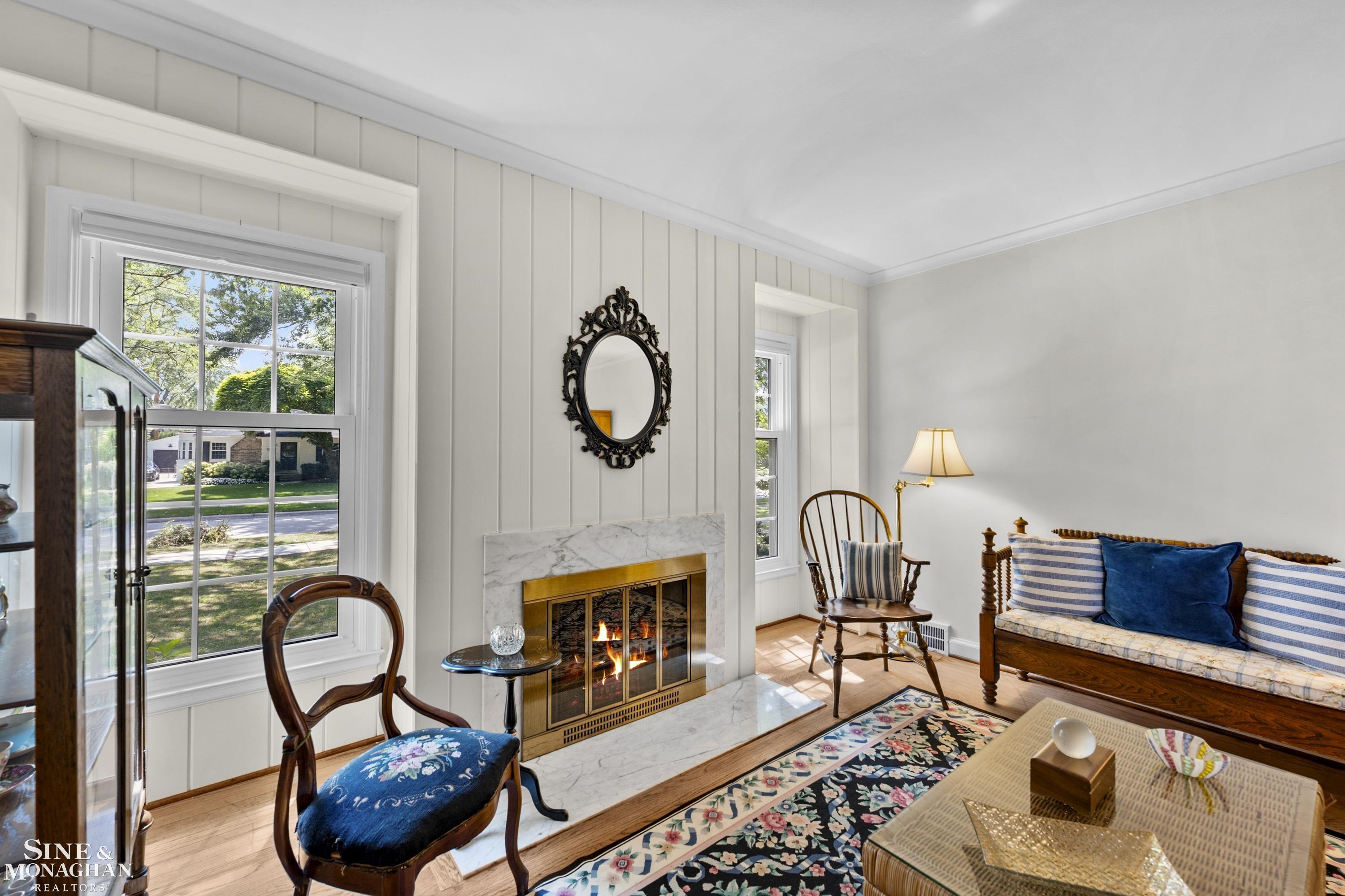 1022 Hampton Road Grosse Pointe Woods, MI 48236 - Photo 5 of 48