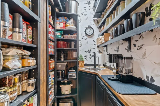 $580,000 | 113 Simmons Drive, Seven Lakes, NC 27376