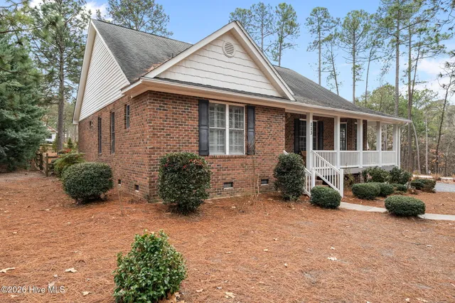 $569,000 | 113 Simmons Drive, Seven Lakes, NC 27376