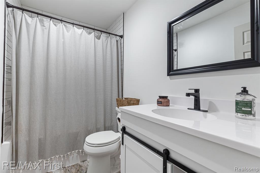 381 West Dryden Road Metamora, MI 48455 - Photo 12 of 29 Gallery Image 12