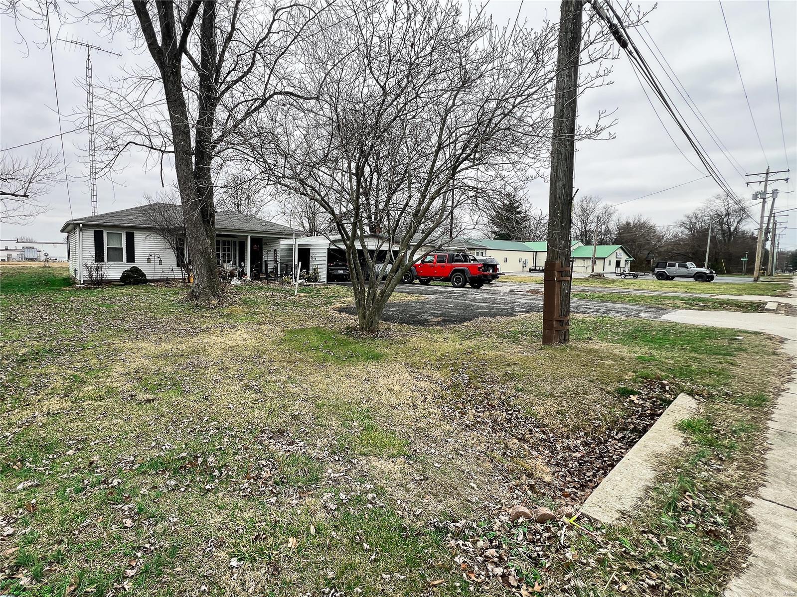 2606 Benton Road Mount Vernon, IL 62864 - Photo 4 of 27 Gallery Image 4