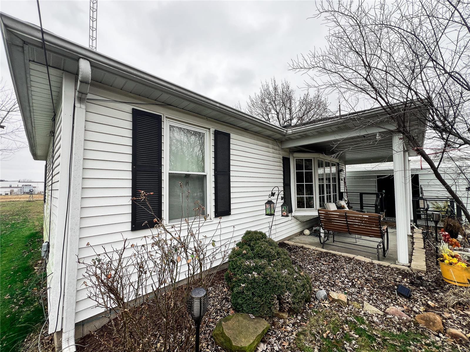 2606 Benton Road Mount Vernon, IL 62864 - Photo 6 of 27 Gallery Image 6