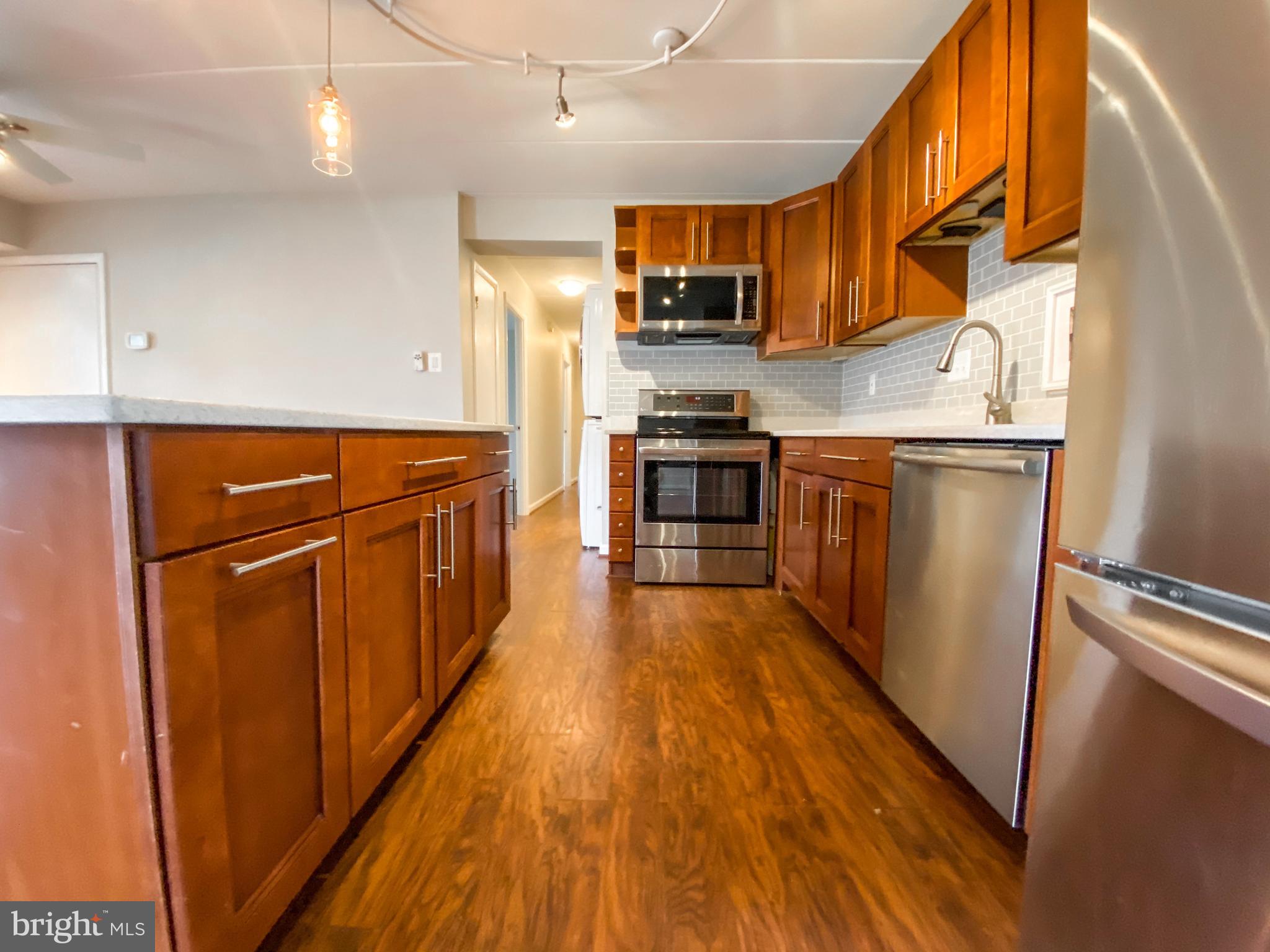 6240 Edsall Road, Unit 102 Alexandria, VA 22312 - Photo 18 of 47