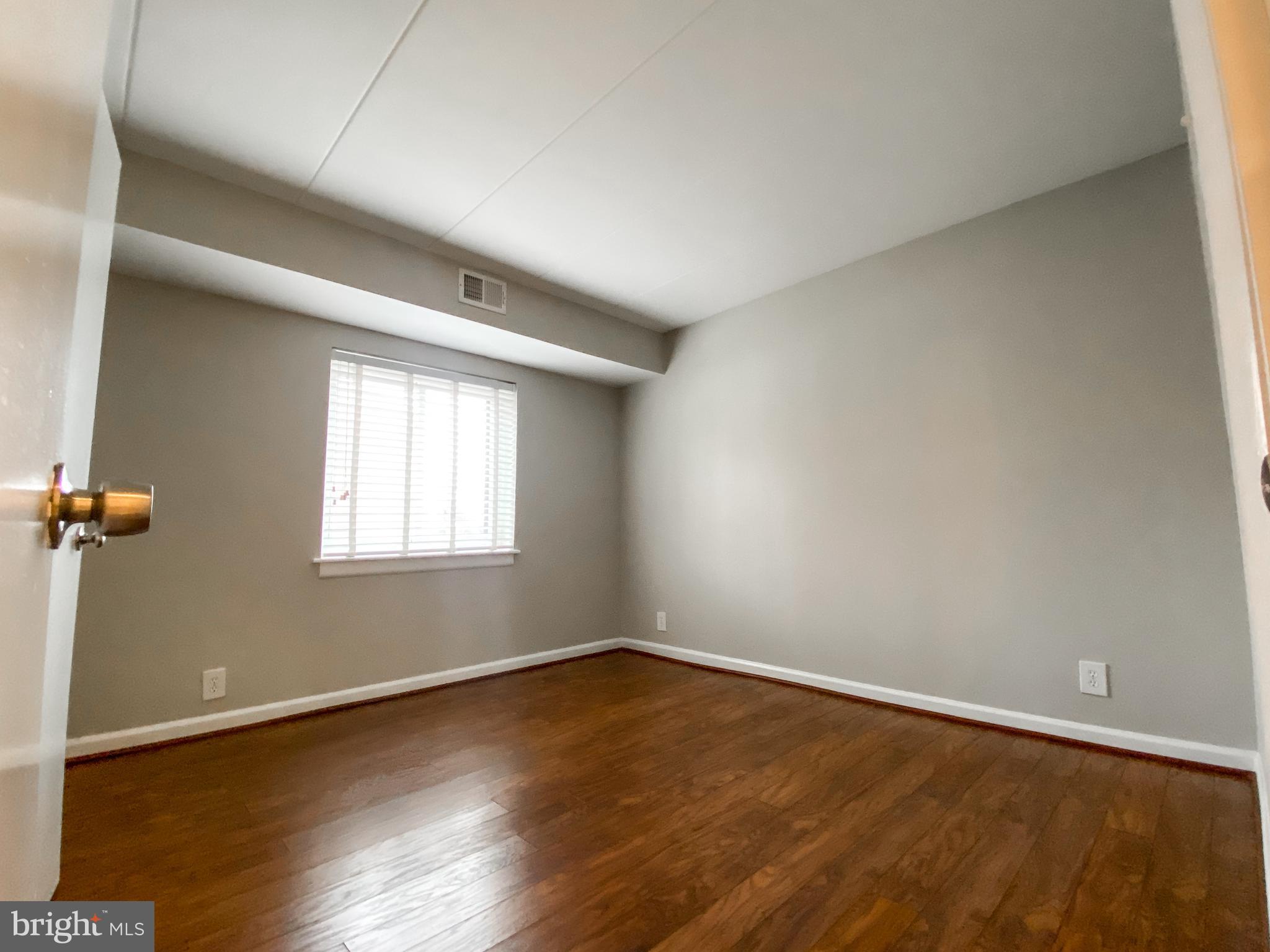 6240 Edsall Road, Unit 102 Alexandria, VA 22312 - Photo 35 of 47