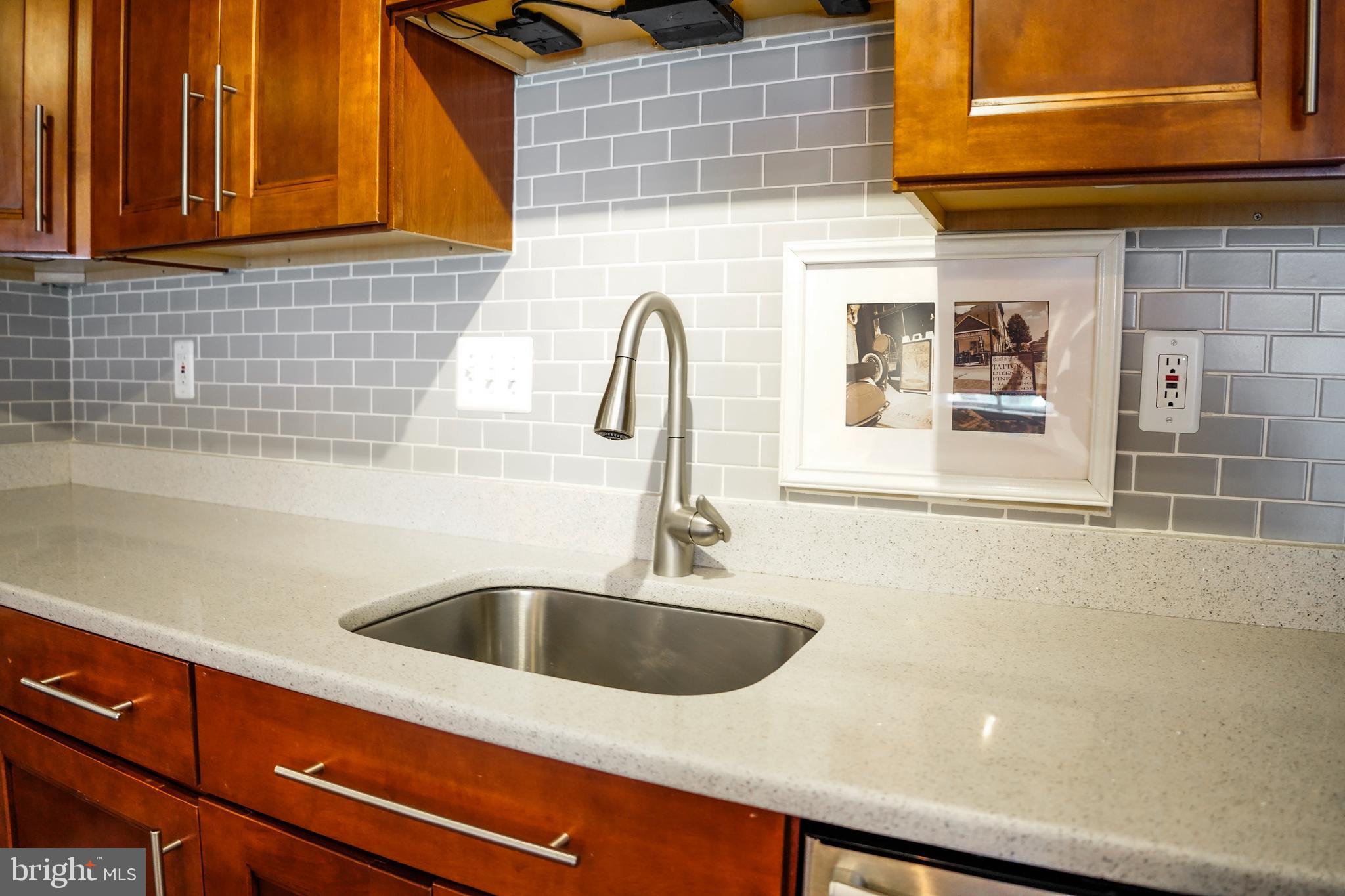 6240 Edsall Road, Unit 102 Alexandria, VA 22312 - Photo 9 of 47