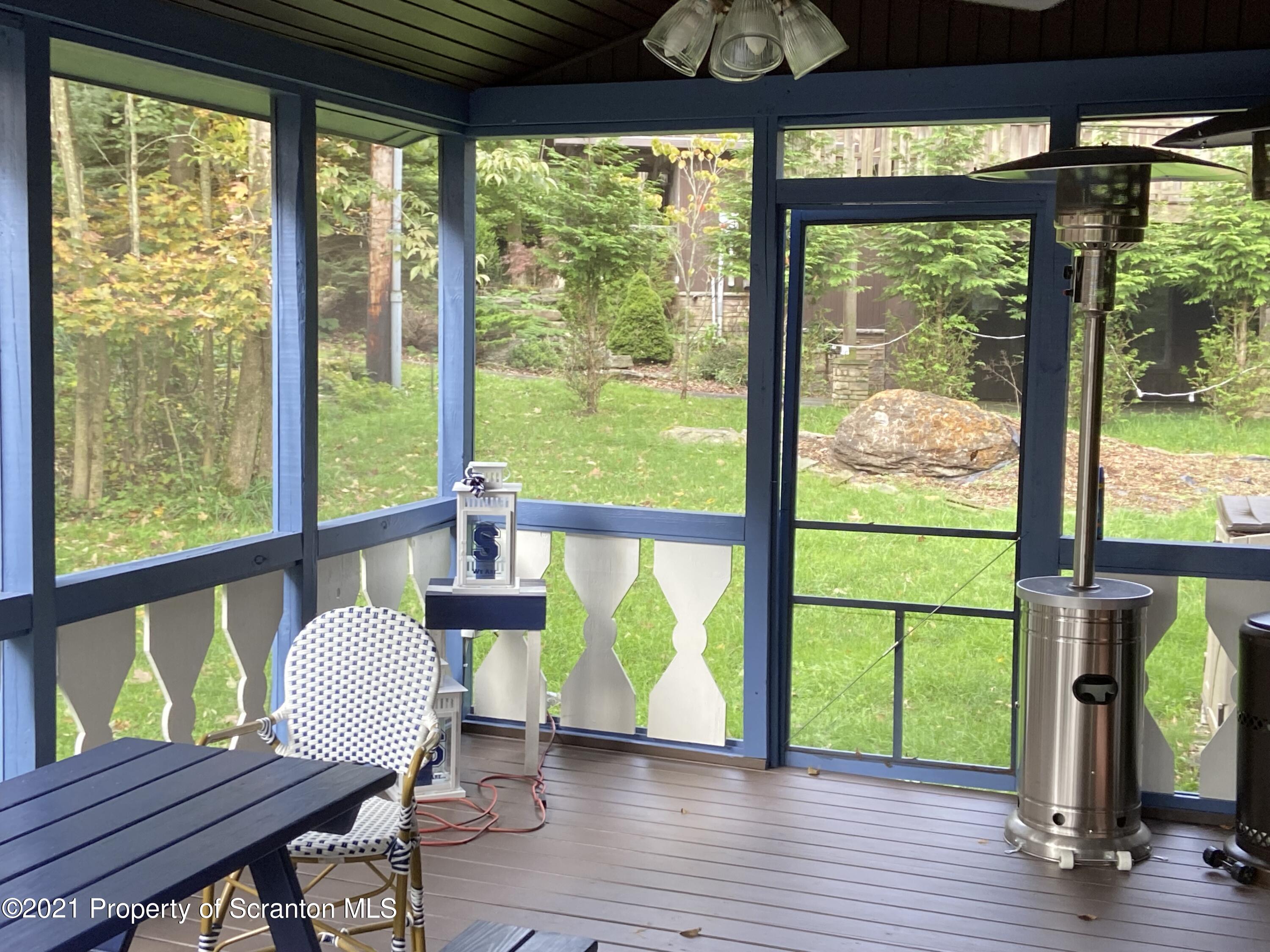 15 West Spring Loop Union Dale, PA 18470 - Photo 4 of 24 Gallery Image 4