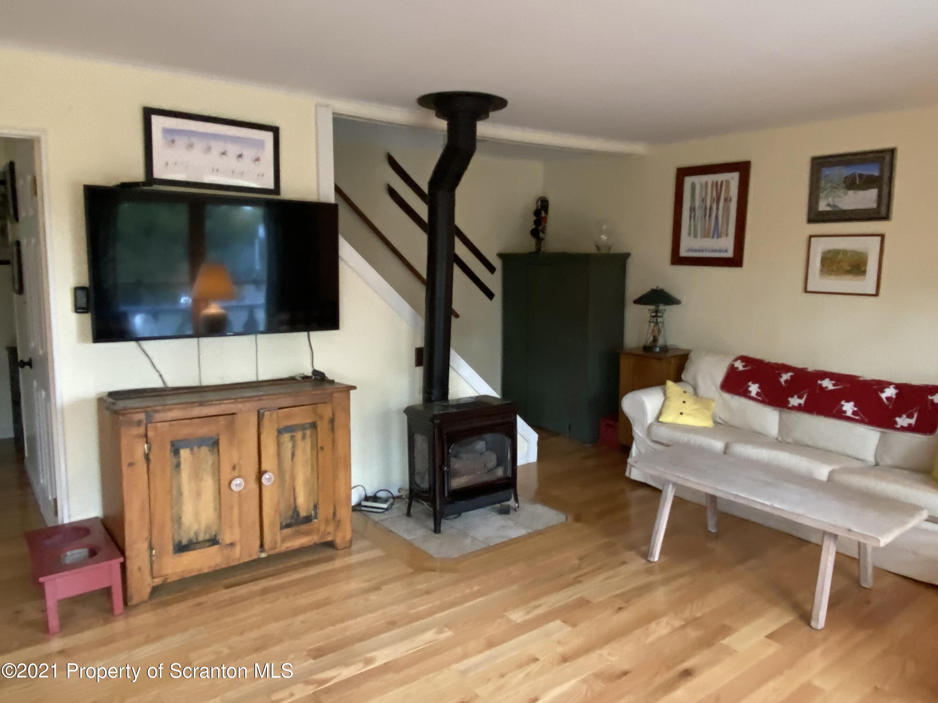 15 West Spring Loop Union Dale, PA 18470 - Photo 6 of 24 Gallery Image 6