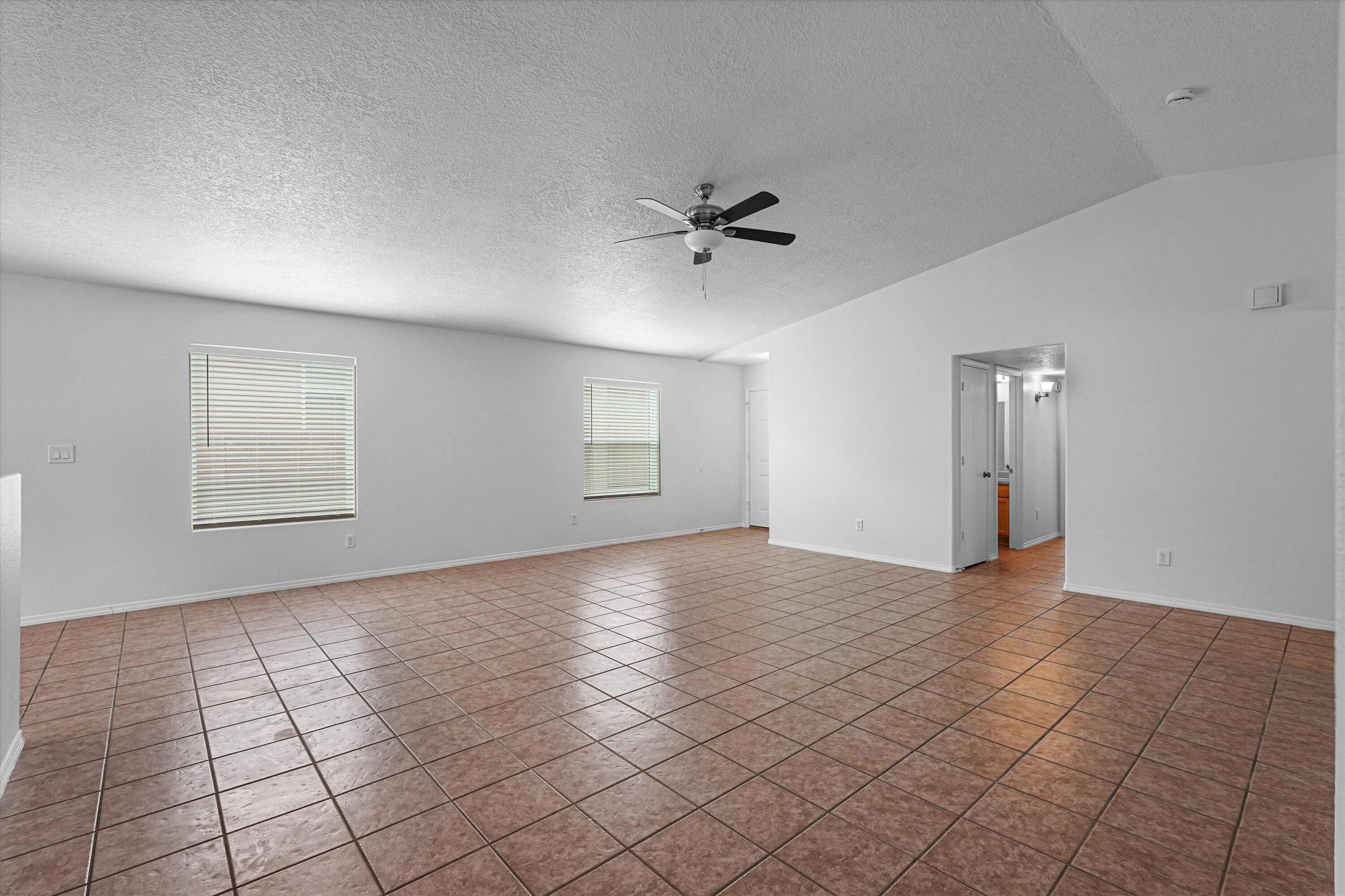 3798 Cattle Drive Rio Rancho, NM 87144 - Photo 4 of 31 Gallery Image 4