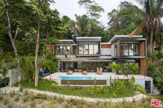 $2,900,000 | 0 Santa Teresa Nicoya Peninsula Costa Rica, Clare, XX 60111