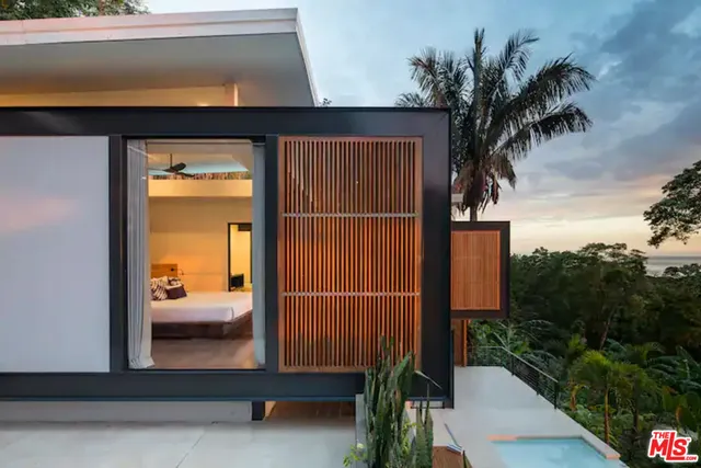 $2,900,000 | 0 Santa Teresa Nicoya Peninsula Costa Rica, Clare, XX 60111