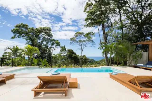$2,900,000 | 0 Santa Teresa Nicoya Peninsula Costa Rica, Clare, XX 60111