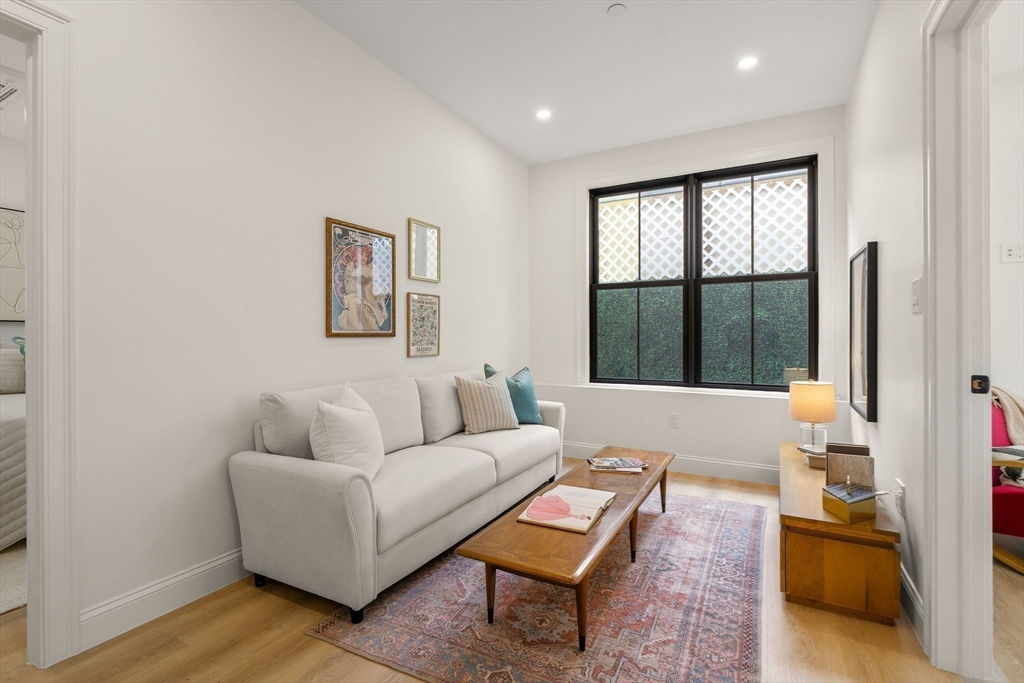 27 Shepard Street, Unit 5 Boston, MA 02135 - Photo 18 of 33