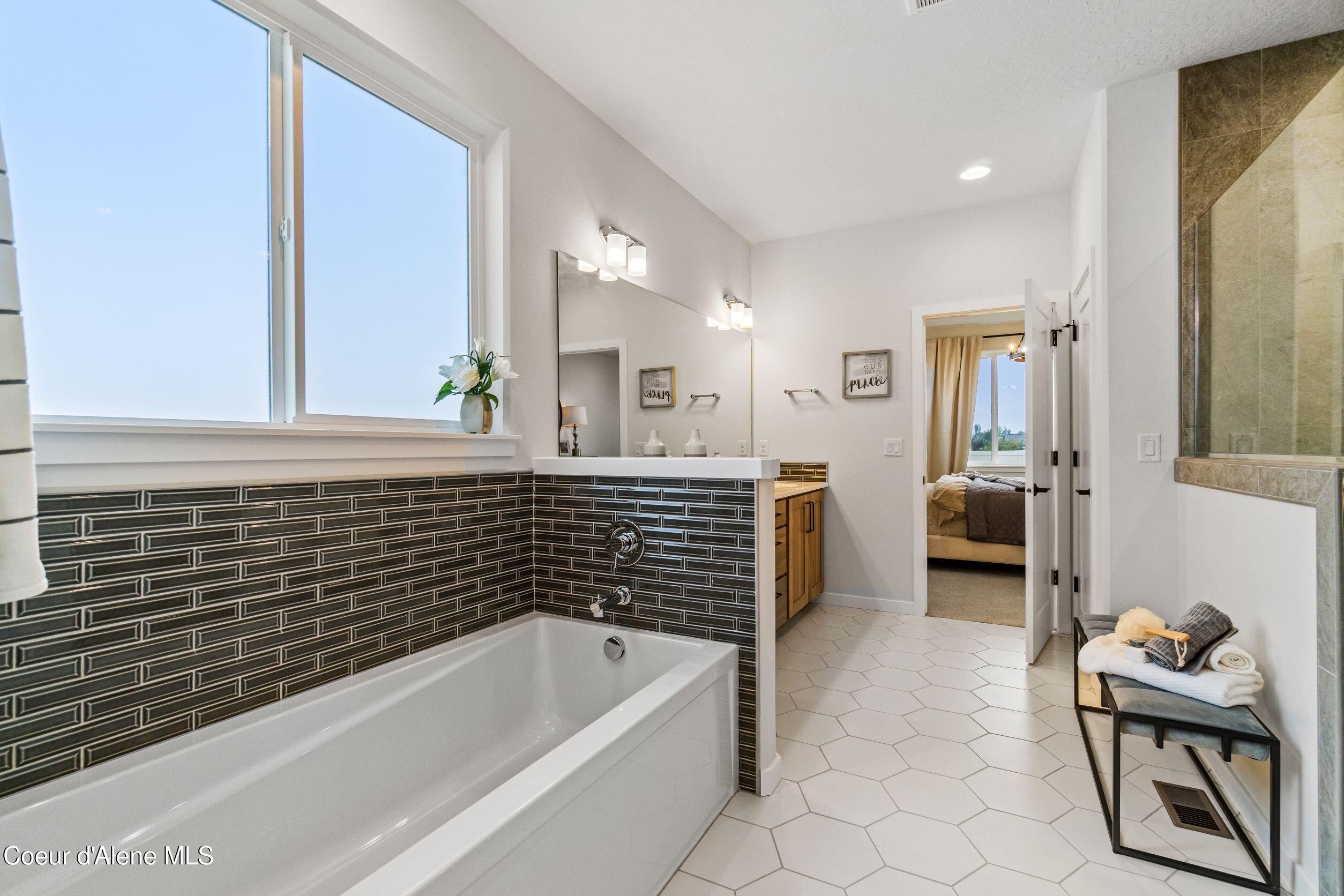 2521 West Victor Loop Coeur D'Alene, ID 83815 - Photo 22 of 36 22