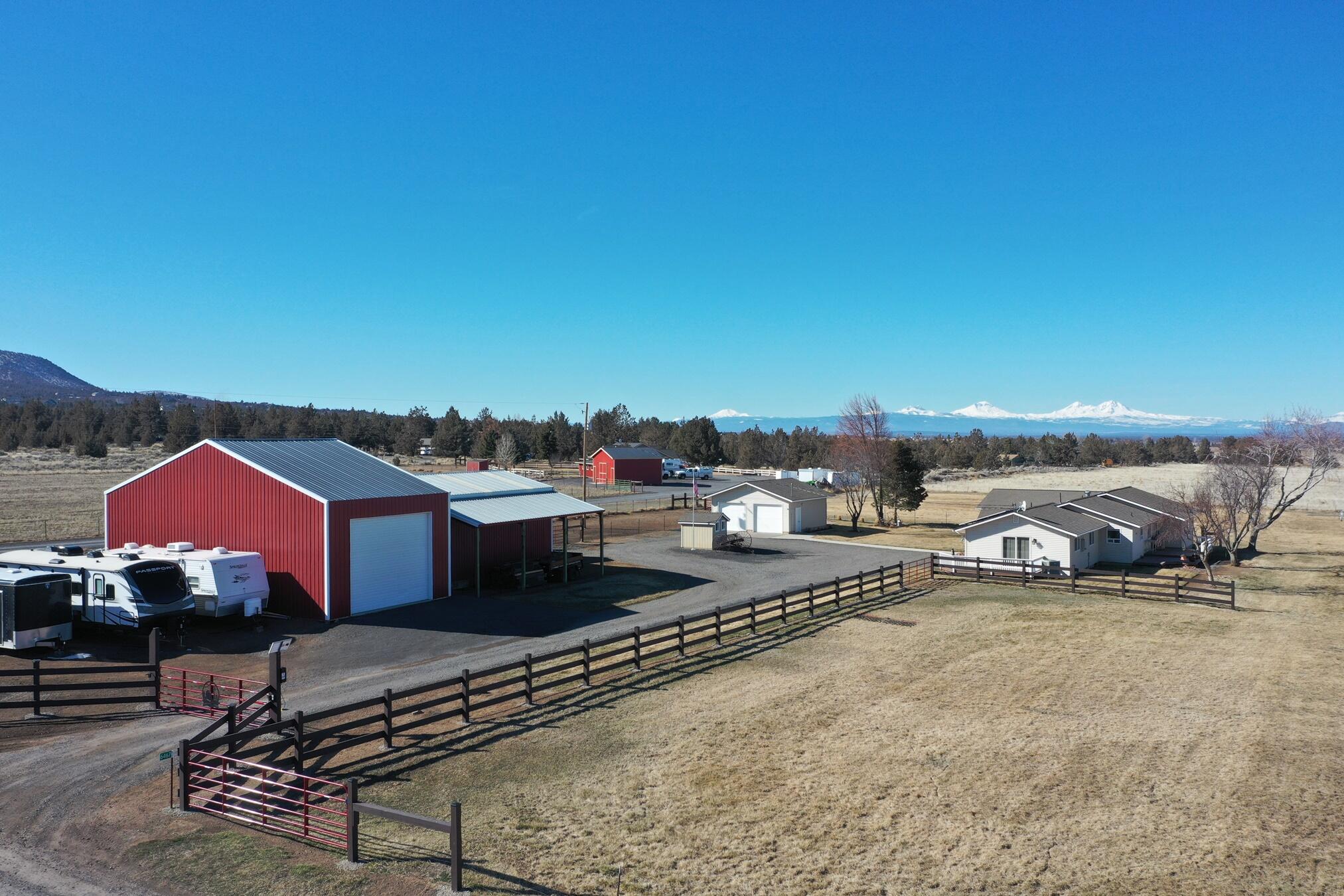 6467 Southwest Valley View Road Powell Butte, OR 97753 - Photo 1 of 32 01