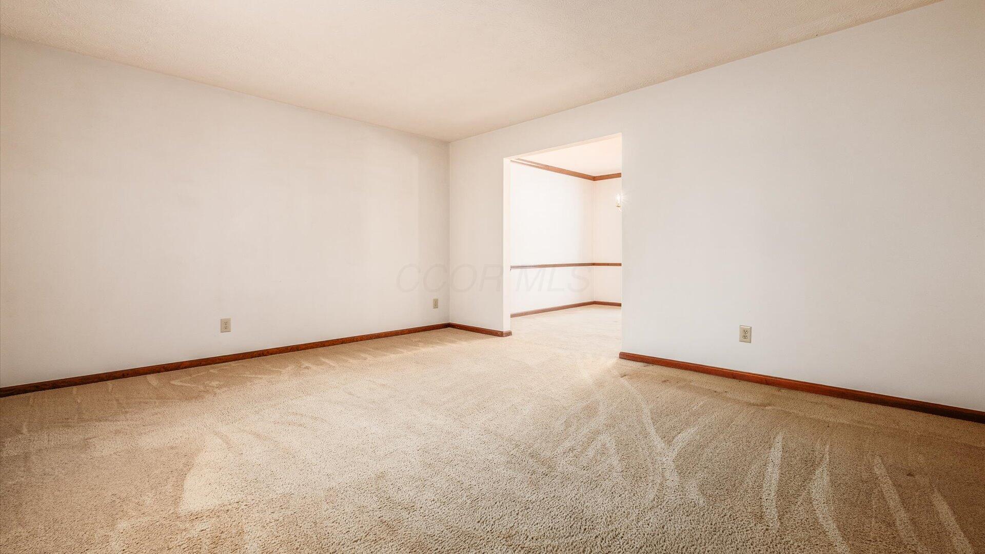 11841 Milnor Road Pickerington, OH 43147 - Photo 5 of 37 10-z 11841 Milnor005