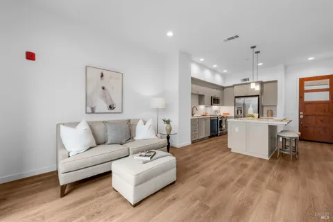 $1,045,000 | 1655 2nd Street, Unit 318, Napa, CA 94559