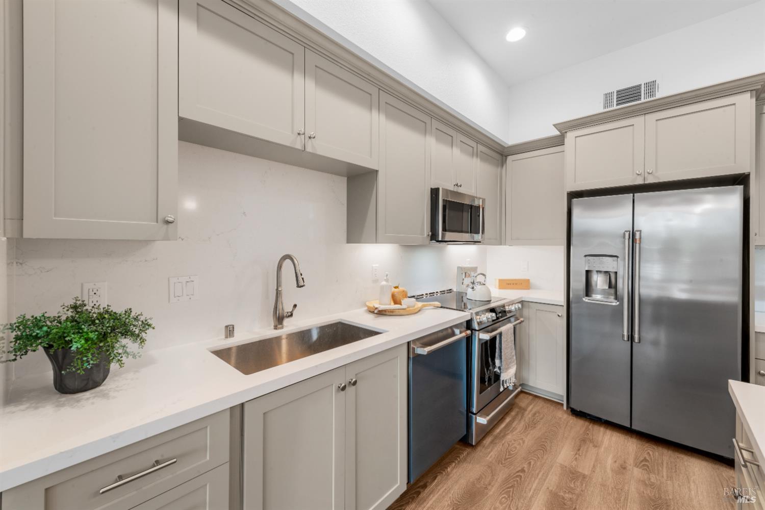 1655 2nd Street, Unit 318 Napa, CA 94559 - Photo 14 of 28