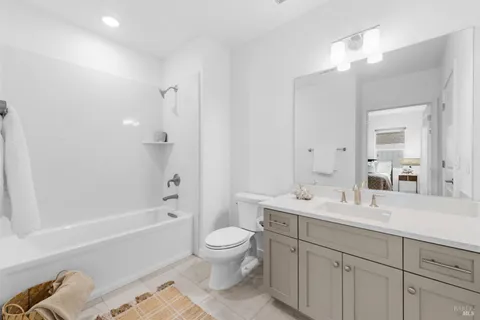 $1,045,000 | 1655 2nd Street, Unit 318, Napa, CA 94559