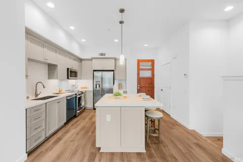 $1,045,000 | 1655 2nd Street, Unit 318, Napa, CA 94559