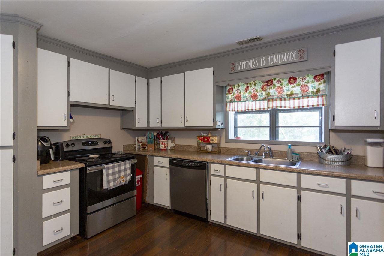 307 Wooten Road Alabaster, AL 35007 - Photo 13 of 33