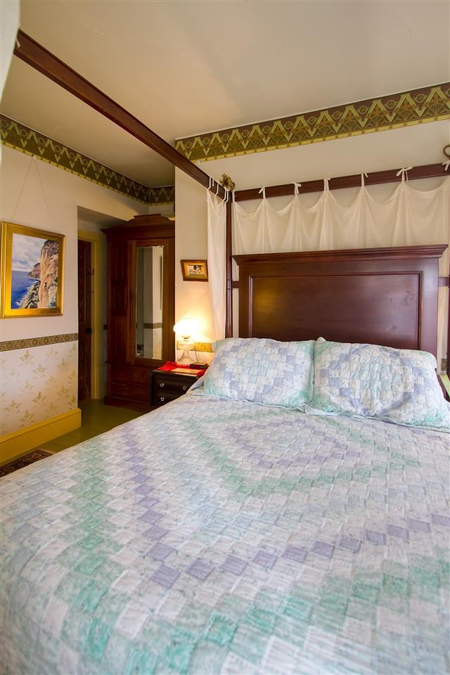 22 Ocean Street Cape May, NJ 08204 - Photo 13 of 25