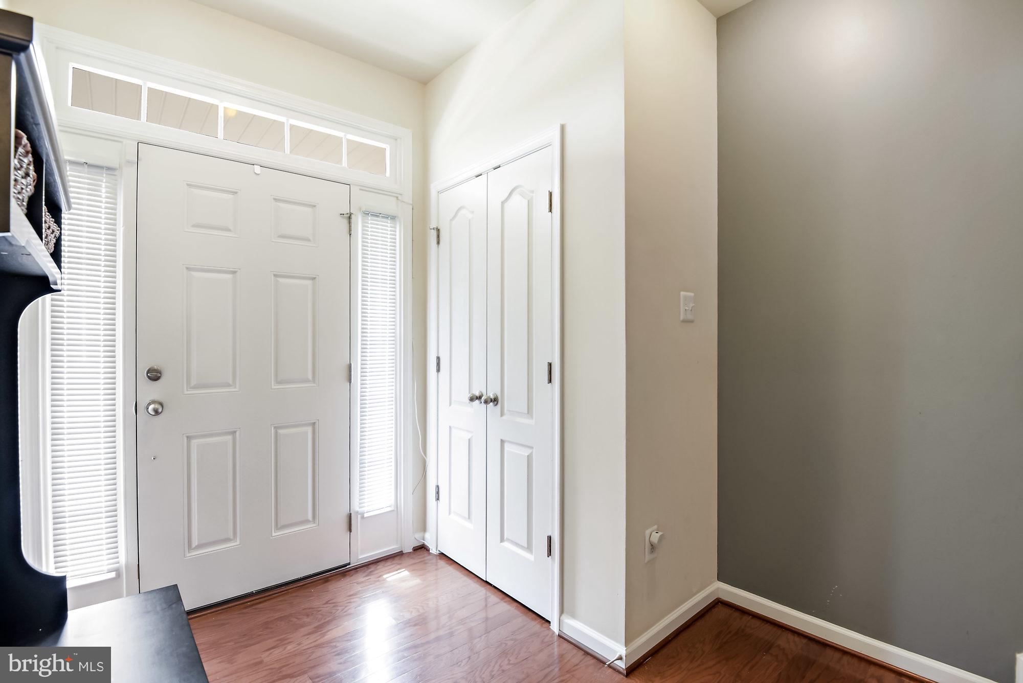 7847 Wormans Mill Road Frederick, MD 21701 - Photo 3 of 28 Foyer