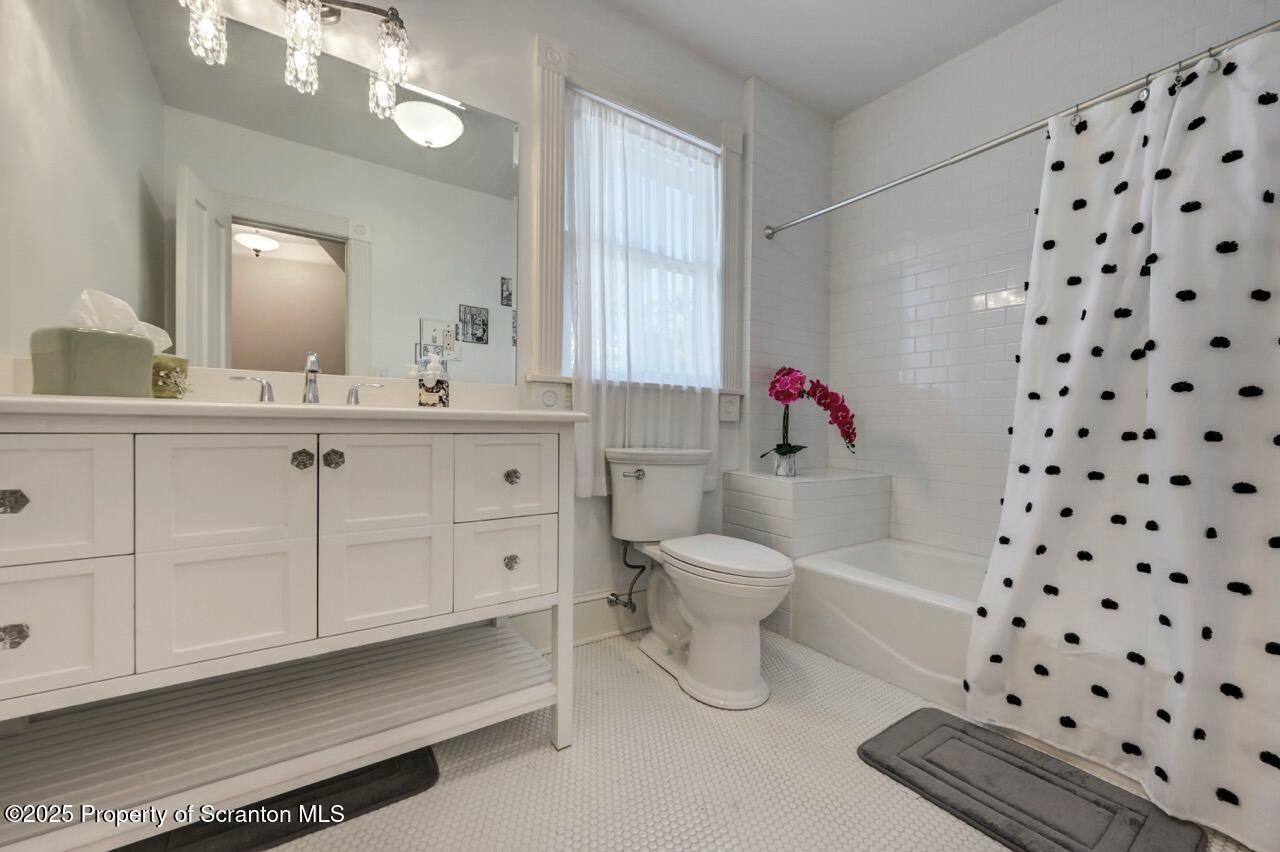 215 Fairview Road Clarks Green, PA 18411 - Photo 57 of 148 215 Fairview Rd 061 Large