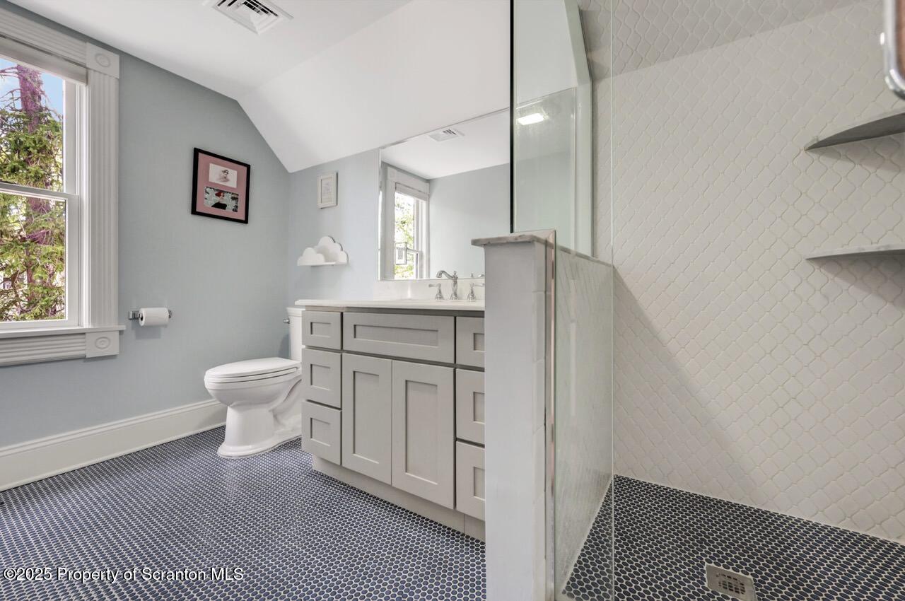 215 Fairview Road Clarks Green, PA 18411 - Photo 66 of 148 215 Fairview Rd 070 Large