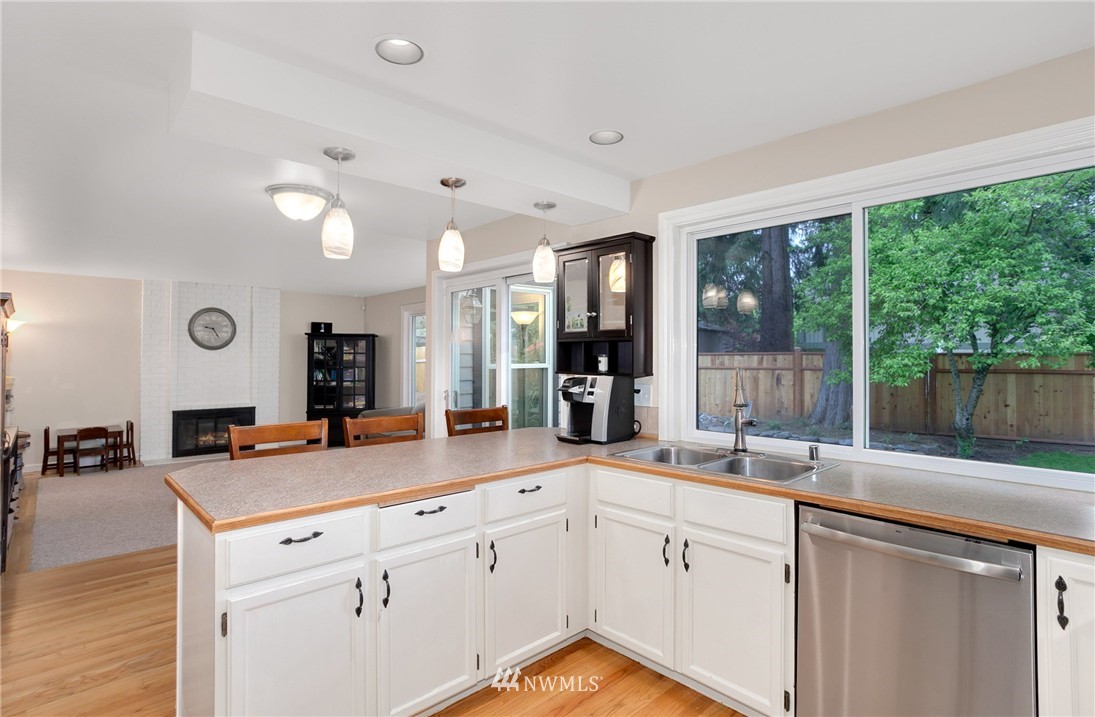 14404 150th Avenue Southeast Renton, WA 98059 - Photo 8 of 25 Gallery Image 8