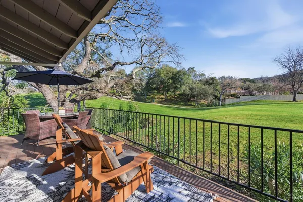 $1,250,000 | 868 Oak Leaf Way, Napa, CA 94558