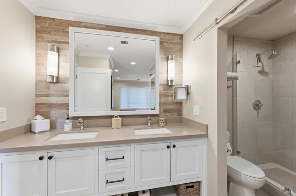 $1,250,000 | 868 Oak Leaf Way, Napa, CA 94558