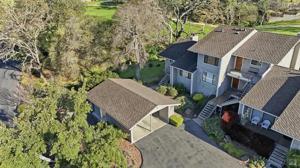 $1,250,000 | 868 Oak Leaf Way, Napa, CA 94558