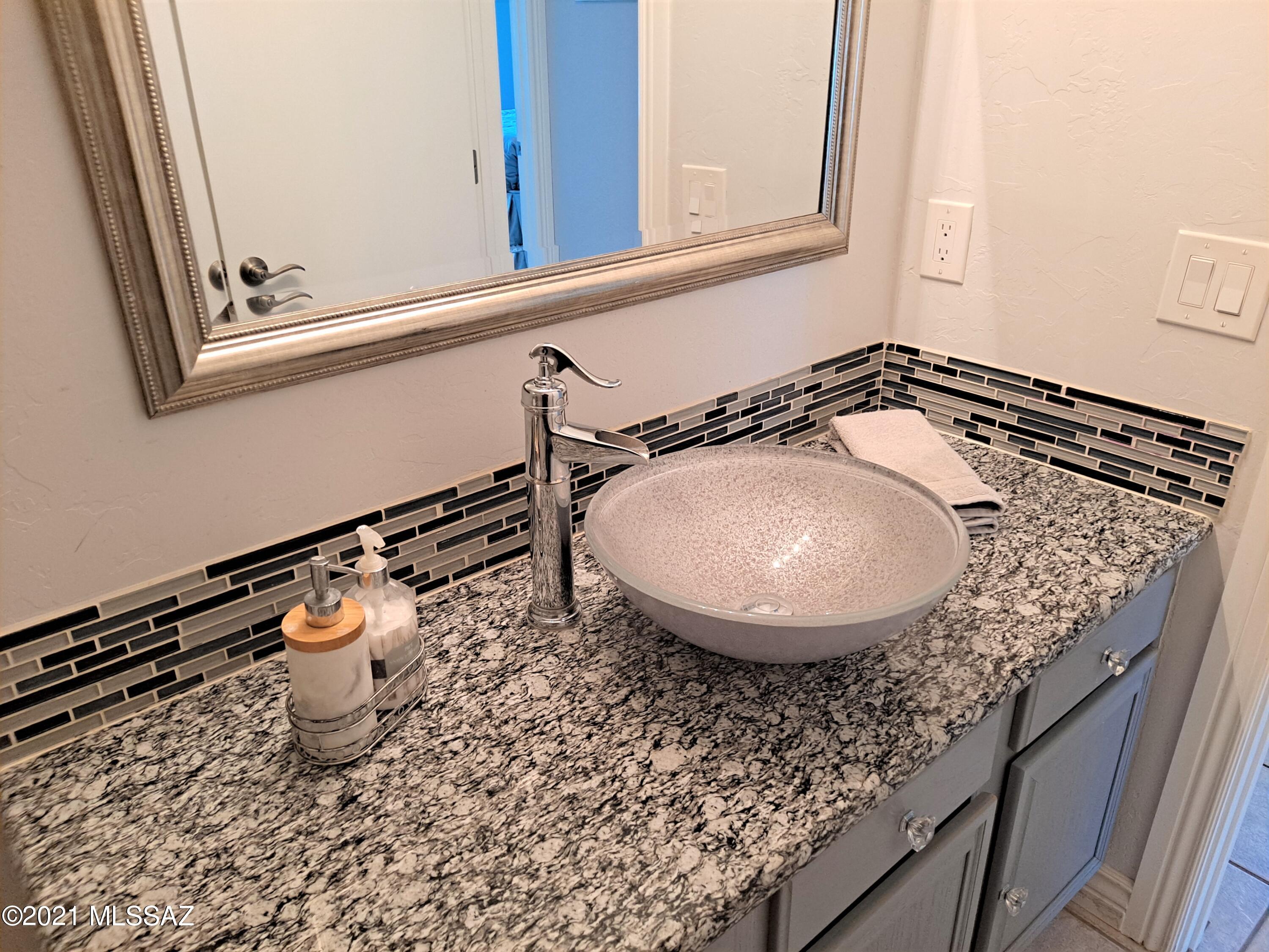 5500 South Wembly Road Tucson, AZ 85746 - Photo 20 of 43