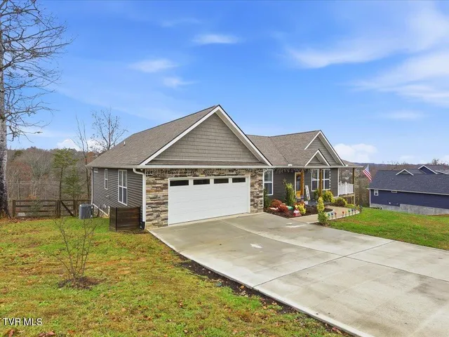 $490,000 | 284 Woodstock Drive, Rutledge, TN 37861