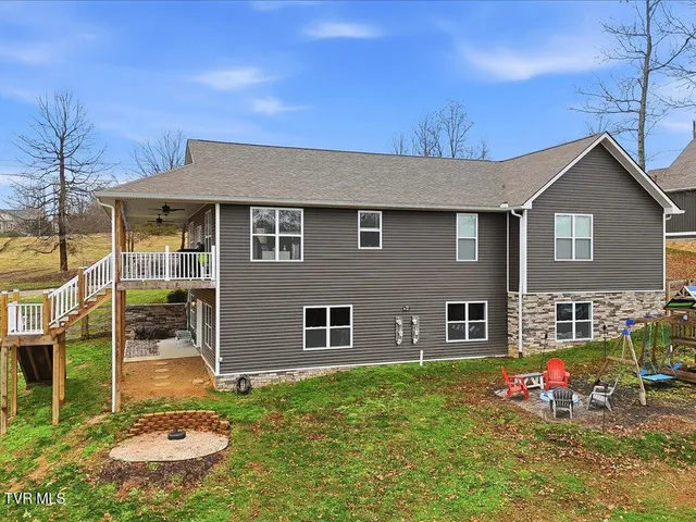 $490,000 | 284 Woodstock Drive, Rutledge, TN 37861