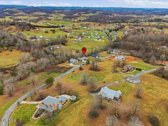 $525,000 | 284 Woodstock Drive, Rutledge, TN 37861