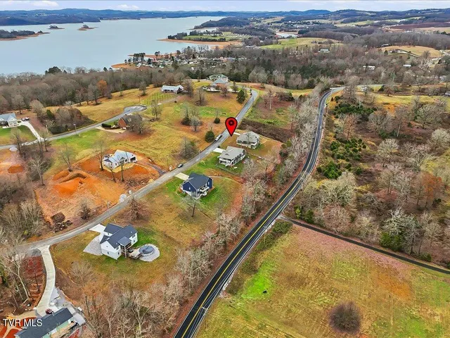 $490,000 | 284 Woodstock Drive, Rutledge, TN 37861