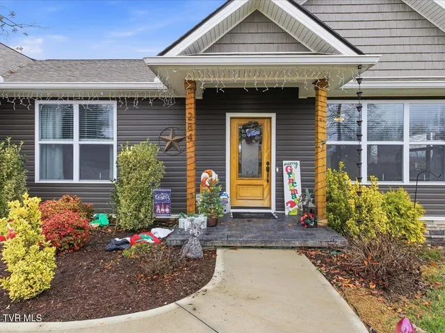 $525,000 | 284 Woodstock Drive, Rutledge, TN 37861