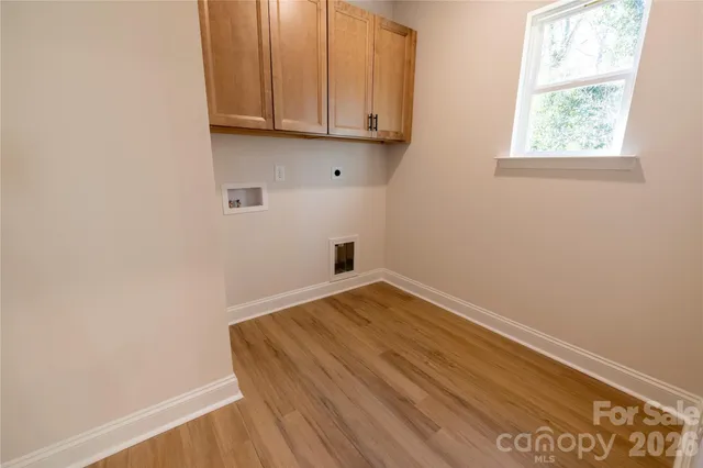 $519,900 | 1326 Brentwood Drive, Newton, NC 28658