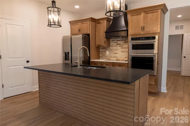 $519,900 | 1326 Brentwood Drive, Newton, NC 28658