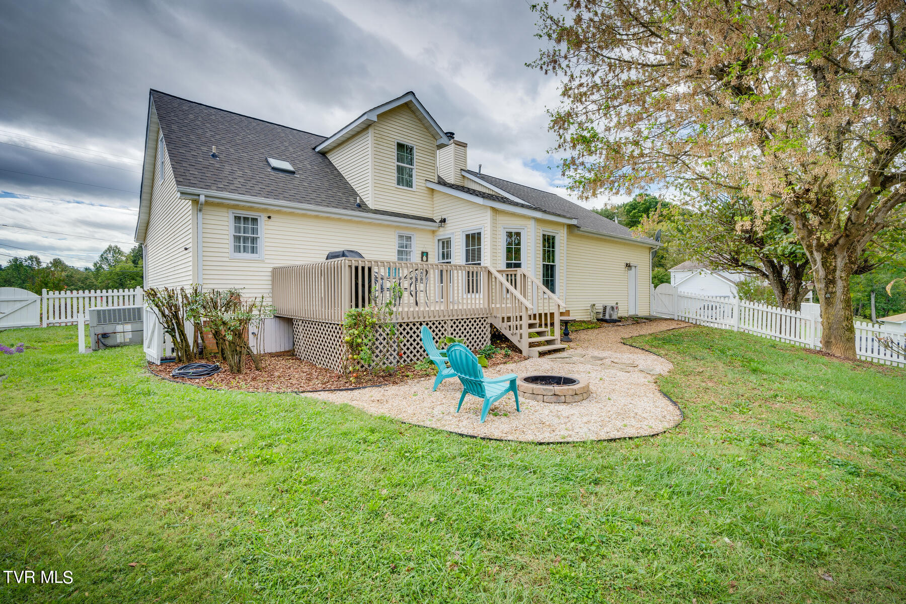 496 Mitchell Road Kingsport, TN 37663 - Photo 32 of 35 032