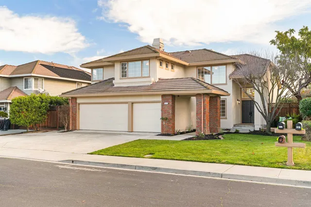 $1,750,000 | 807 Placenza Street, Livermore, CA 94551