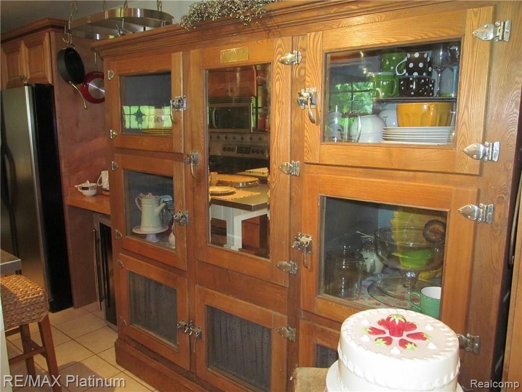 5232 Bullard Road Fenton, MI 48430 - Photo 26 of 43 IMG_1470.JPG