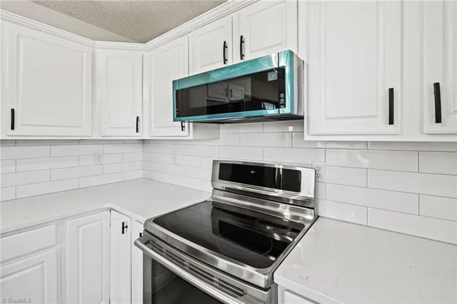 $299,900 | 1025 Somerset Crossing Lane, Kernersville, NC 27284