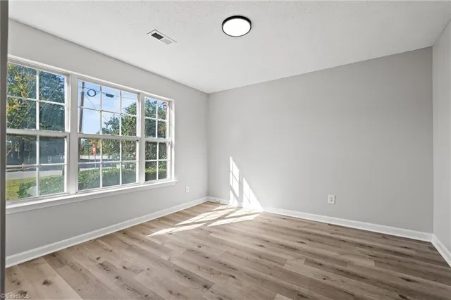 $299,900 | 1025 Somerset Crossing Lane, Kernersville, NC 27284