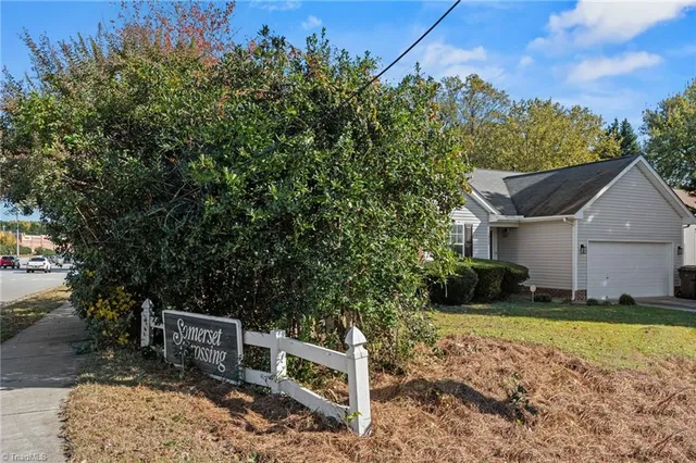 $299,900 | 1025 Somerset Crossing Lane, Kernersville, NC 27284
