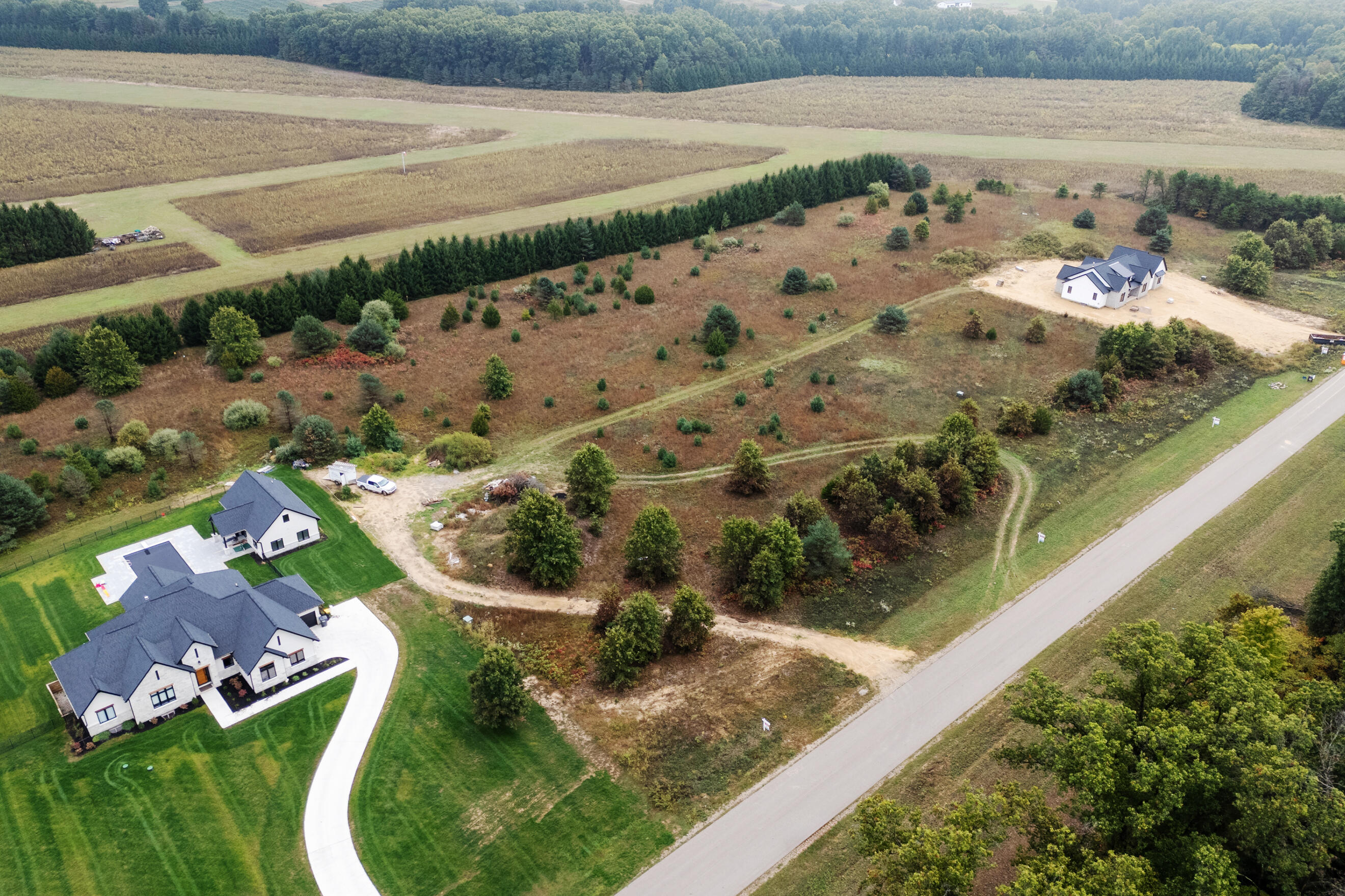 61121 Airpark Lane Mattawan, MI 49071 - Photo 61 of 66 DJI_20250924122749_0520_D