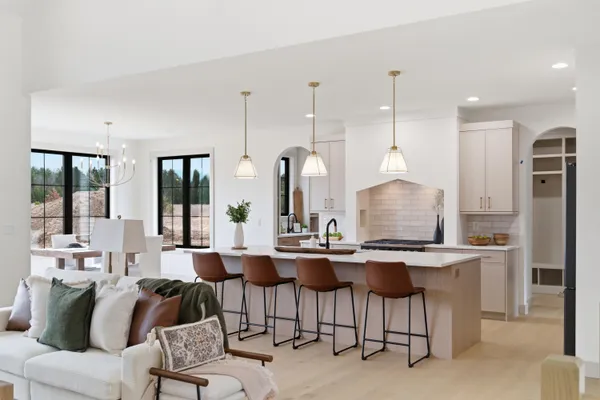 $950,000 | 61121 Airpark Lane, Mattawan, MI 49071