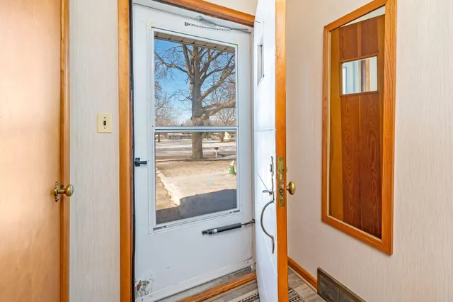 $154,900 | 206 North 3rd Avenue East, Truman, MN 56088