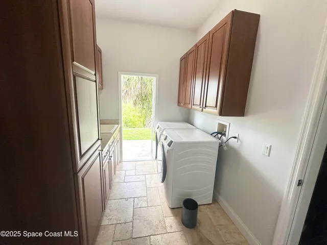 $1,425,000 | 4762 Blossom Ridge Place, Grant, FL 32949